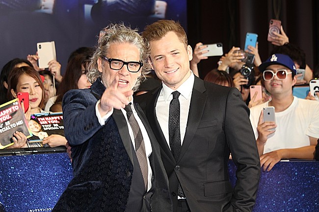 「タロン・エガ－トン「エルトンとの間に絆と友情が生まれた」　「魔法のような経験でした」」1枚目/1