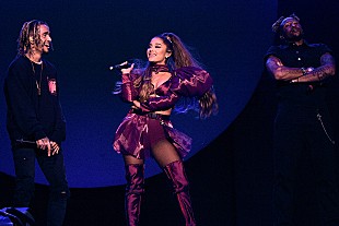 「アリアナ・グランデ、ロンドン公演で母親が踊る姿に「こんなにもキュートな人っている？」」