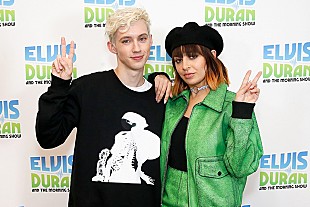 「チャーリーXCX＆トロイ・シヴァン、再タッグを組んだ新曲「2099」を公開」