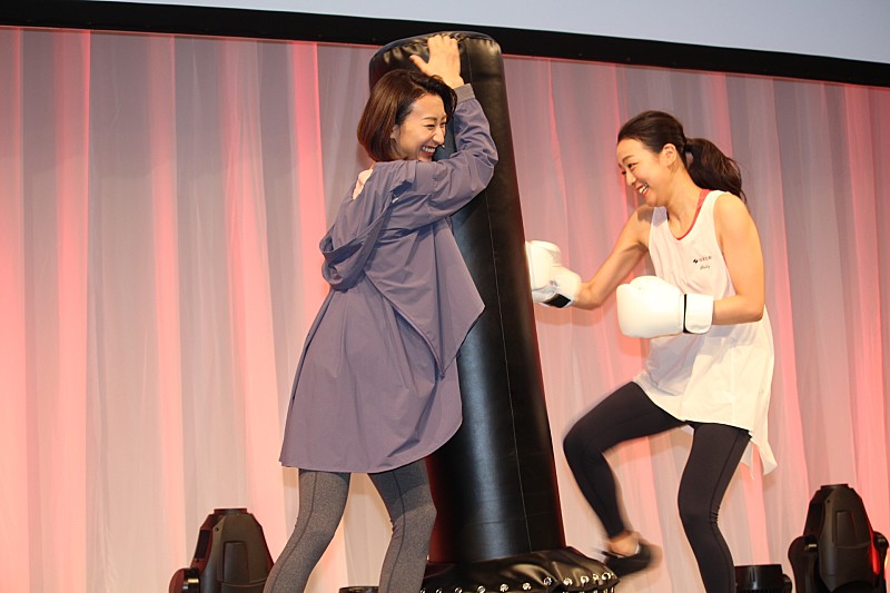 「浅田真央、２９歳は「２０代で一番充実した年に」　姉・舞から「おそろいのバッグ」のプレゼント」1枚目/1