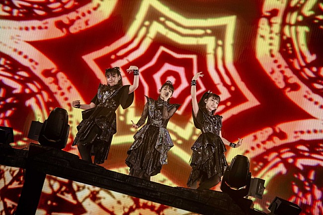 BABYMETAL「」2枚目/5