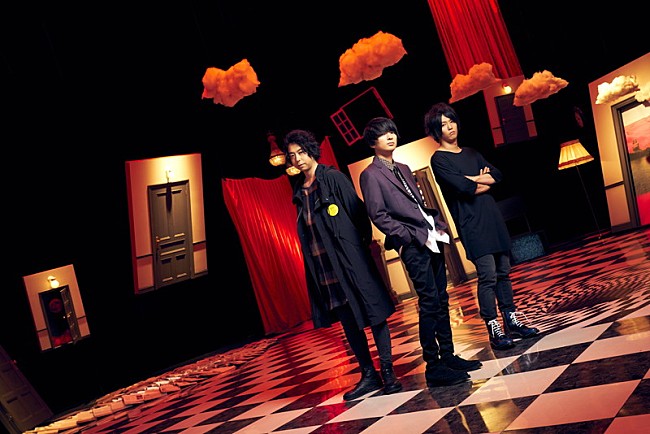 「UNISON SQUARE GARDEN、新シングル「Phantom Joke」MV(ショートver.)公開」1枚目/1