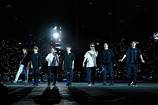「BTS、海外アーティスト初となるサウジスタジアム公演で全世界のファン一つに」