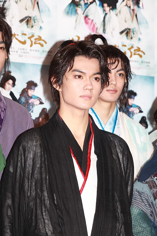 「佐野勇斗、台風による初日公演中止は「悔しい」　「少しでも勇気づけられる作品になれば」」1枚目/1