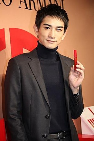 「町田啓太「憧れは手を差し伸べられる女性」　「優しさがにじみ出ている感じがエレガント」」