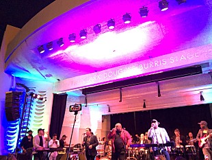 「アレクサンダー・アブレウ＆ハバナ・デ・プリメーラ　キューバ音楽のエネルギーに溢れた一夜＜マイアミ・レポート＞」