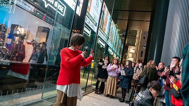 山本彩 クリスマスの渋谷で生放送 特別な夜の過ごし方ができた Daily News Billboard Japan