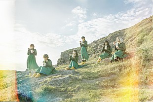 「BiSHの完売続出ツアー、チケット1,881円で沖縄での追加公演が決定」