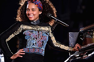 「アリシア・キーズ、ニュー・アルバム『Alicia』の発売日＆ワールド・ツアー発表」