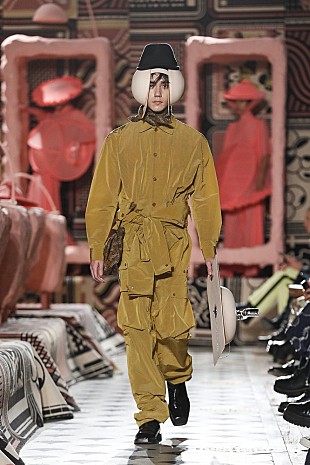 「INTERSECTIONのミッチェル和馬、【パリコレクション2020AW】へ出演」