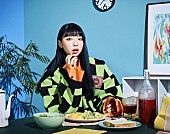 竹内アンナ「竹内アンナがJ-WAVEの新ジングル歌う、制作はフジモトヨシタカ」1枚目/1