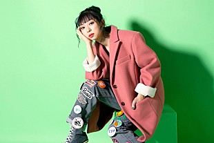 「竹内アンナが新アー写＆新ALジャケ解禁、崎山蒼志参加の曲を先行配信へ」