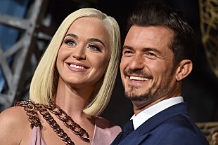 「ケイティ・ペリー、婚約者オーランド・ブルームとの第一子妊娠を発表」