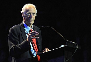 「『3月8日はなんの日？』“5人目のビートルズ”ジョージ・マーティンの命日　没後4年」