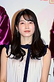 「横山由依「ドラム披露は夢のよう」　紅ゆずる「現実を忘れて笑っていただける作品に」」1枚目/1