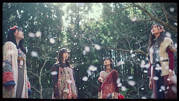 乃木坂46、3期生メンバーが新しい光を見る「毎日がBrand new day」MV