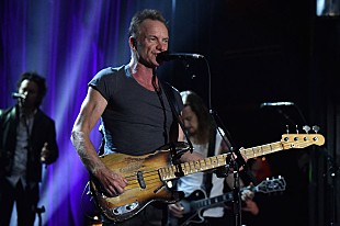 「スティング/ザ・ストロークスら、サザビーズの新型コロナ対策支援オークションに協力」