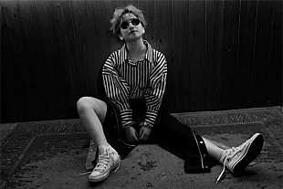 「バイノーラルマイク使用のリアル音声ライブを公開、ゆらぎのある歌声で注目のmahina」