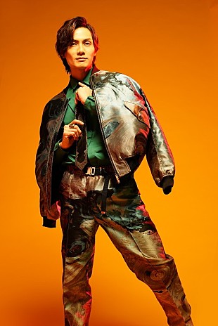 「加藤和樹、ミニアルバム発売を記念してZOOMトーク会を実施」