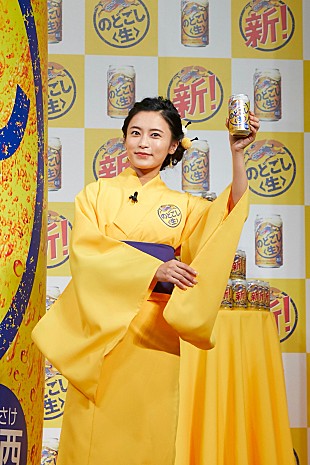「小島瑠璃子「ベランダで野菜作りを始めました」　桐谷健太と浴衣姿で久々のイベントに登場」