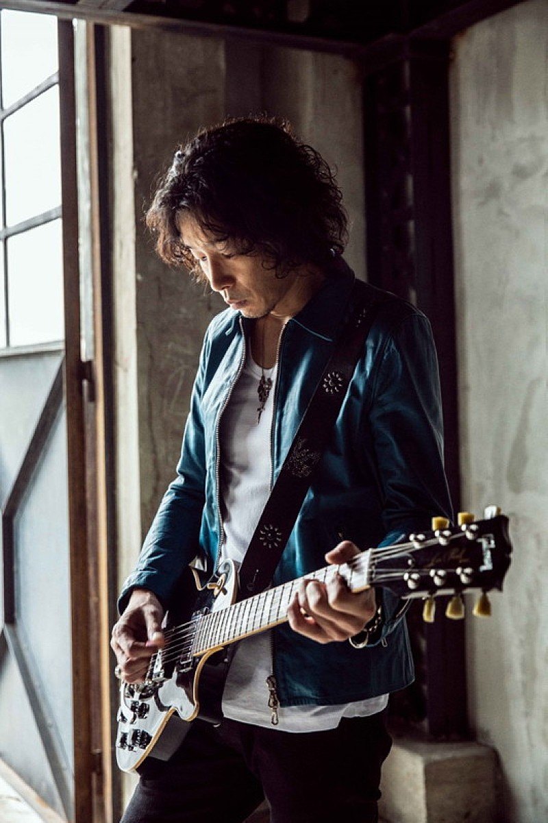 斉藤和義スタジオライブをオンエア 談話 自作ギター紹介も Daily News Billboard Japan