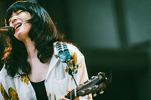 「あいみょん、新曲でスタートした弾き語りライブ配信「次は必ずみんなと会場で会いたいです」」