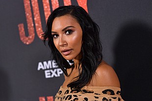 「湖で行方不明のナヤ・リヴェラ、ヘリコプターやダイバーによる捜索続く」