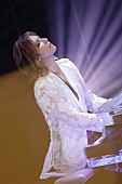 YOSHIKI「YOSHIKI 、NHKウィズコロナ・プロジェクト番組に緊急出演「皆さんの心に寄り添えるように」」1枚目/1