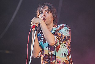 「フェニックス、約3年ぶりの新曲「Identical」をリリース」