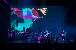 「＜ライブレポート＞マカロニえんぴつが無料配信ライブを開催　メジャーデビュー発表後に披露した「OKKAKE」に未来を見出す」