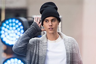 「ジャスティン・ビーバー、今週リリースする新作のタイトルは“HOLY”?」