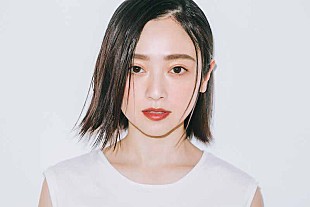 「中島美嘉の新曲「ノクターン」配信リリース、安達祐実出演のMV公開」