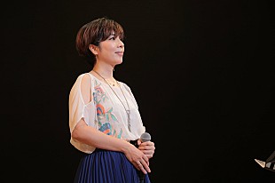 「岡本真夜、校歌として「光」を初披露」