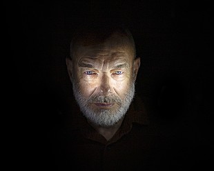 「ブライアン・イーノ、未発売音源収録の初サントラ・コレクション『フィルム・ミュージック 1976-2020』をリリースへ」