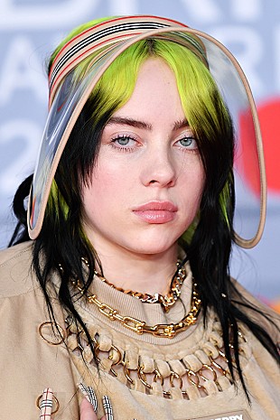 「ビリー・アイリッシュ、インスタでボディ・シェイミングに抗議「本当に時を遡りたい？」」