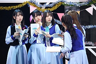 「日向坂46、“新感覚の朗読劇×ファッションショー×ライブ”配信イベントで5万人を魅了」