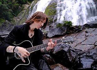 「SUGIZO率いるSHAG、メンバー再編成＆新コンセプトで12年ぶりに再始動」