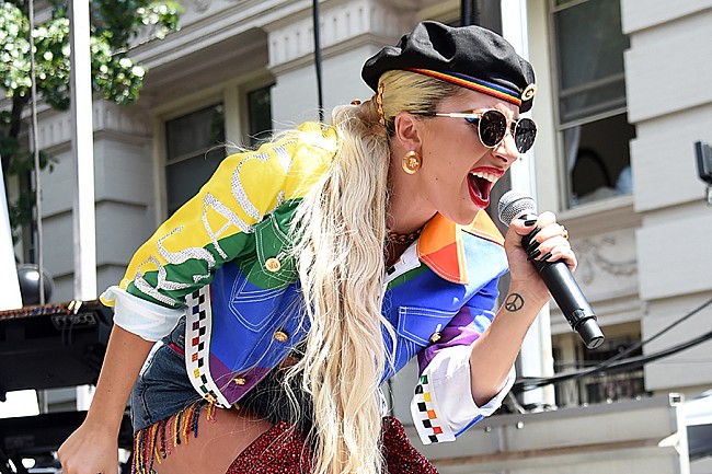 「レディー・ガガ、実の父がトランプ大統領への支持を表明」1枚目/1