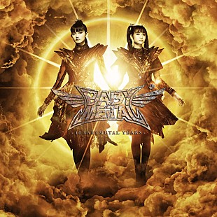 「BABYMETAL、ベストAL『10 BABYMETAL YEARS』ジャケ写＆収録曲＆特典ビジュアル公開」