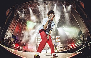 「The 1975のマット・ヒーリー、バイデン次期大統領の勝利を祝うプレイリストを公開」