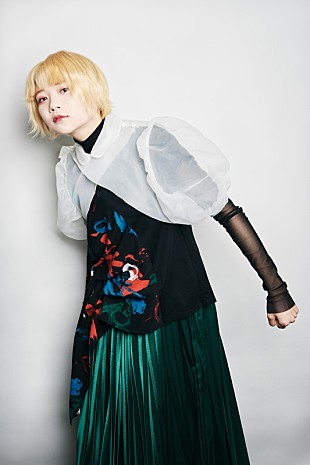 「葉菜子×後藤友輔によるHer knuckle、AL『変わり者がなんだ』ジャケ写＆アー写公開」