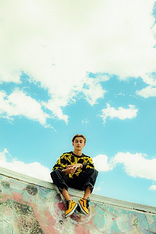 「ジョニー・オーランド、ワム！「ラスト・クリスマス」のカバーをサプライズ公開」