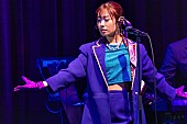 降幡愛「＜ライブレポート＞降幡愛がソロ初ライブ、80&amp;#039;sシティポップの魅力届ける」1枚目/16