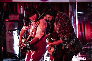 「LOVE PSYCHEDELICOの『THE GREATEST HITS』完全再現ライブが配信」