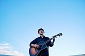 川崎鷹也「注目のアーティストを発掘する番組『NEXT FIRE』、12月は川崎鷹也が出演＆FAKYのHinaもMCとして加わる」1枚目/5