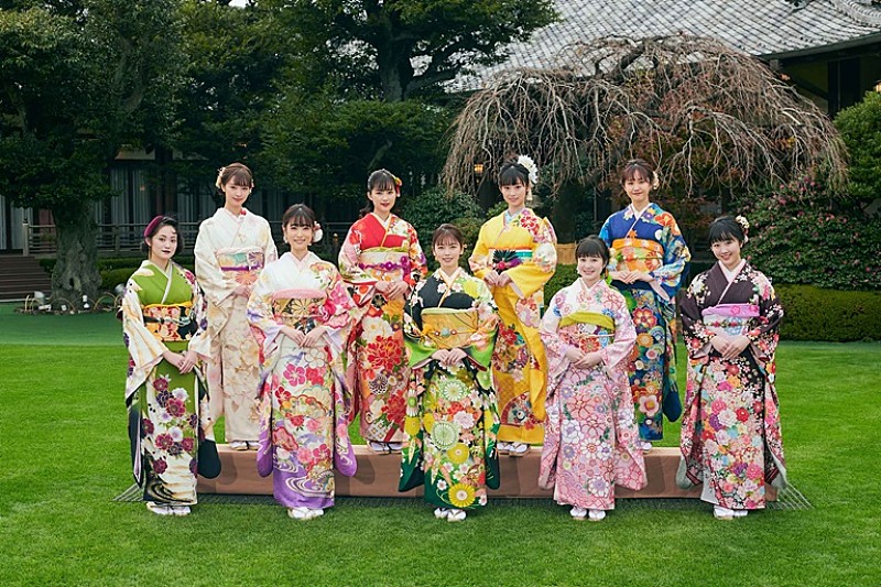 「オスカ－、若手女優９人が晴れ着姿を披露　高橋ひかる「恐れを取っ払って成長したい」」1枚目/1