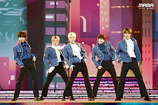 「【#2020MAMA】TOMORROW X TOGETHER、ディスコをイメージしたステージでBTSカバー」