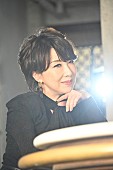 伊藤蘭「伊藤 蘭、ソロとして初のシングル「恋するリボルバー」配信＆クールなMV公開」1枚目/2