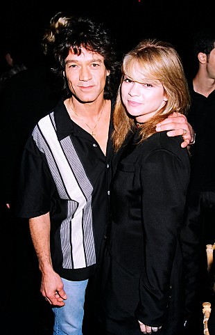 「故エディ・ヴァン・ヘイレン、元妻ヴァレリー・バーティネリが現在の心境を語る」