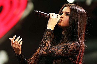 「セレーナ・ゴメス、米議会乱入事件をめぐりSNS関連最大手数社を批判」